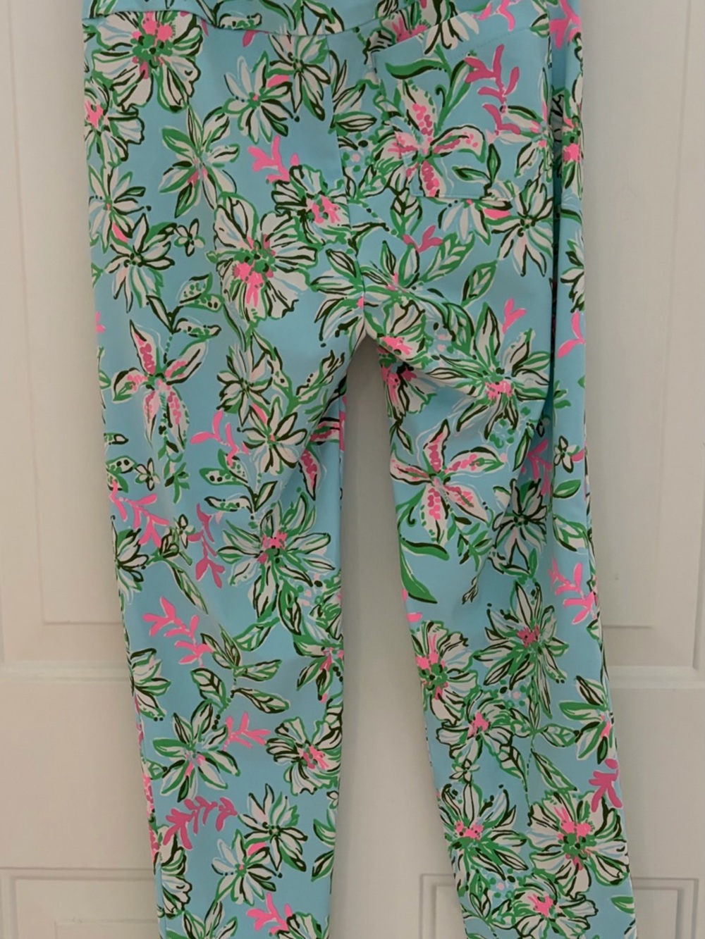 Lilly Pulitzer Corso Pants in “Multi Lil Sun of a Bun” print. - Picture 6 of 6